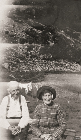 Kårfolket på geitegarden Hammarland i 1933.