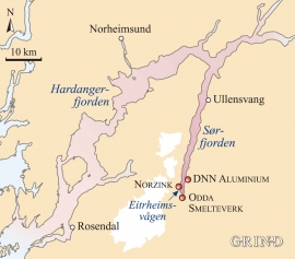Kart over konsentrasjonen av tungmetall i sedimenta på botnen av Sørfjorden og Hardangerfjorden i 1984