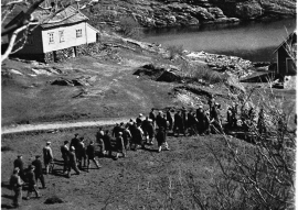 Deportations from Tælavåg 30 April 1942.