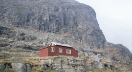 Dyrskard with the restored construction hut.