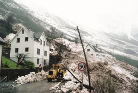 Avalanche - landslide accident at Kalvanes in Odda in January, 1993. 
